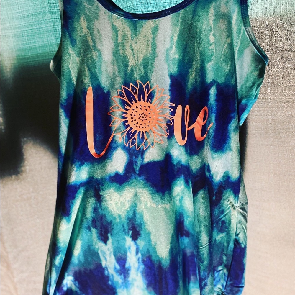 Love tank top